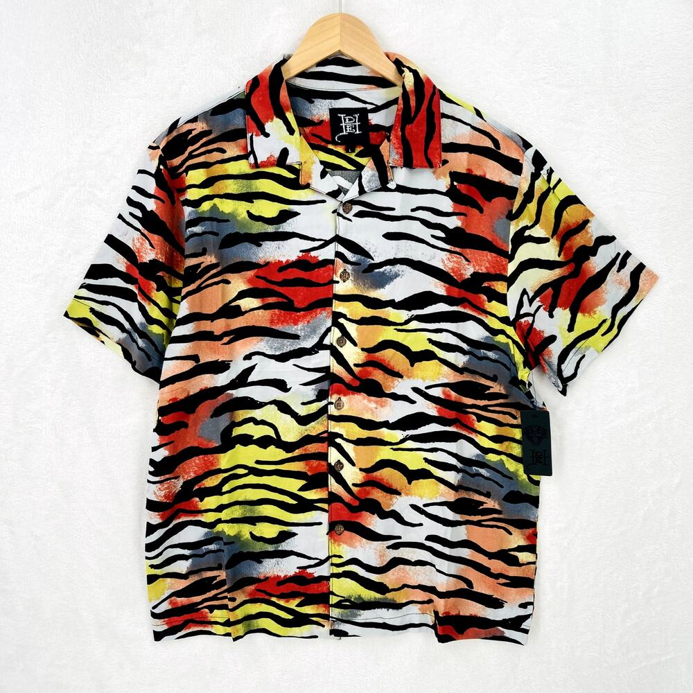 Ed Hardy Shirt Mens Large Camp Button Up Tiger Print Short Sleeve Rayon New